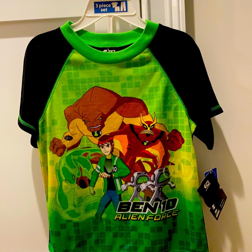 CN Ben 10 alien force boys pajama set. NEW